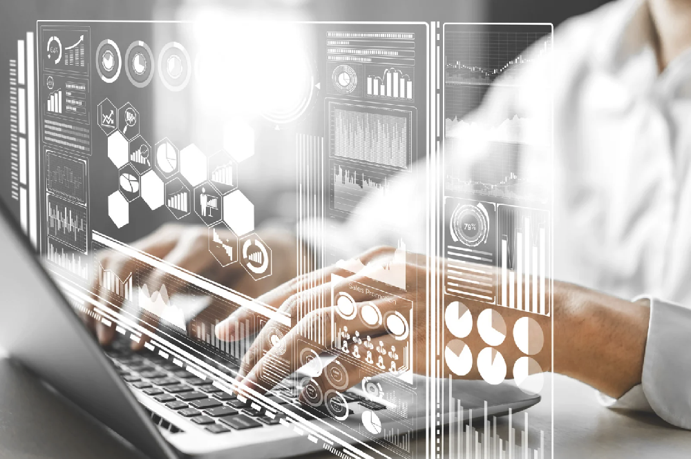 ユーザー行動の分析 機械学習アルゴリズム